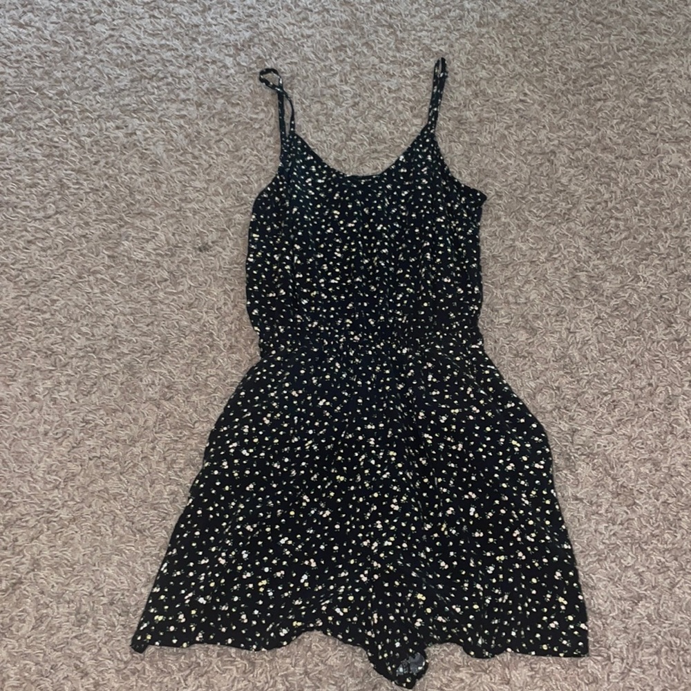 h and m romper with small flowers